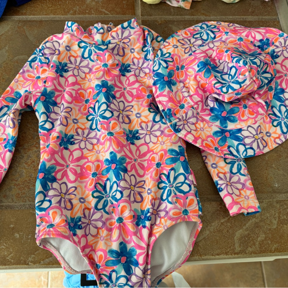 Andy and Evan 18-24m Rashguard Swimsuit with Hat